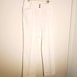 Oltre Womens Light Weight Stylish White Pants. Size 10. Made In ITALY
